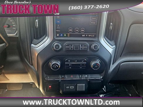 Used 2020 Chevrolet Silverado 1500 LT image 18