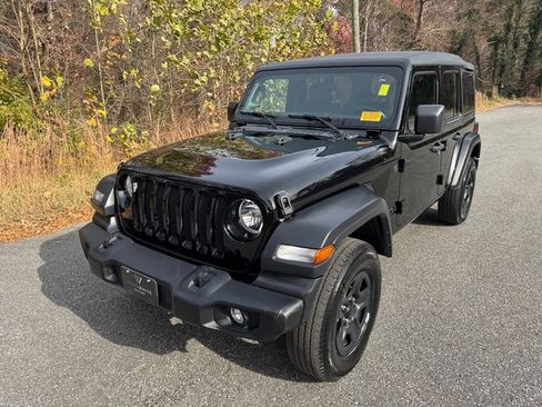 Used 2022 Jeep Wrangler Unlimited Sport image 2