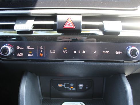 New 2026 Kia Sportage EX FWD image 39