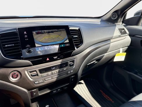 Used 2024 Honda Passport TrailSport image 26