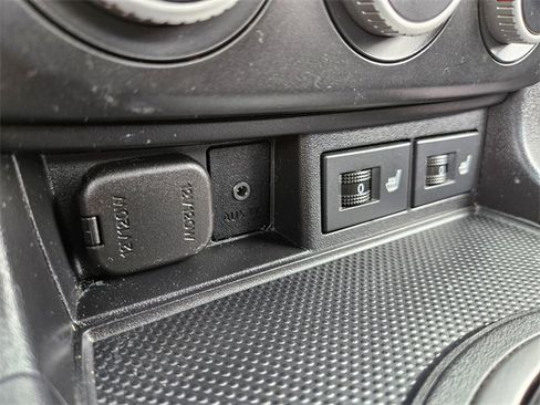 Used 2013 MAZDA MX-5 Miata Grand Touring w/ Premium Pkg image 32