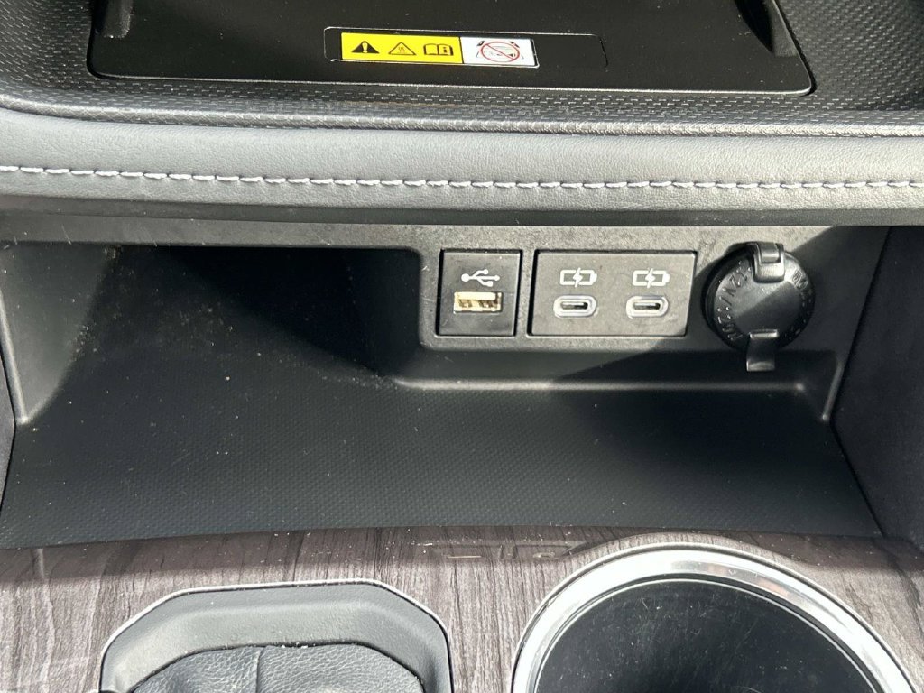Used 2023 Toyota Highlander Limited AWD/4WD image 43