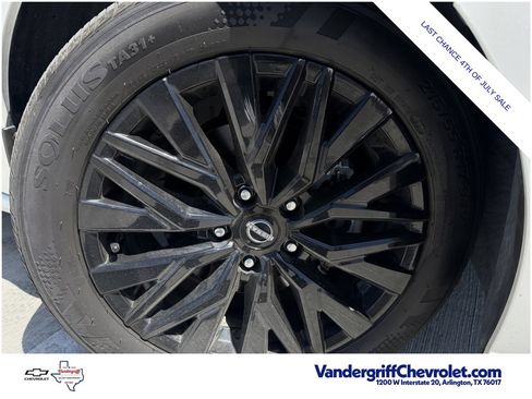 Used 2025 Nissan Altima 2.5 SV w/ SV Special Edition Package AWD/4WD image 9