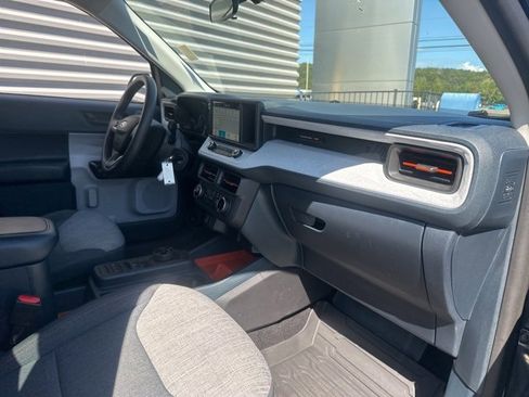 Used 2023 Ford Maverick XLT image 33