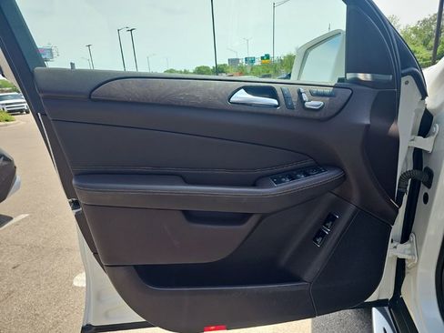 Used 2019 Mercedes-Benz GLS 450 4MATIC image 10