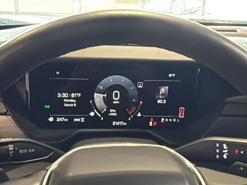 Used 2025 GMC Acadia Elevation w/ Elevation Premium Package image 29