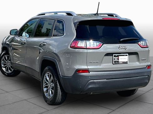Used 2019 Jeep Cherokee Latitude Plus AWD/4WD image 12