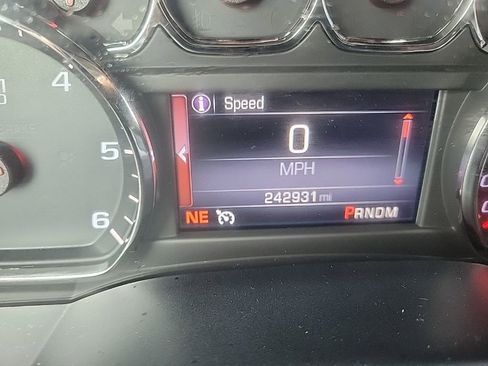 Used 2014 GMC Sierra 1500 SLT w/ SLT Preferred Package image 9