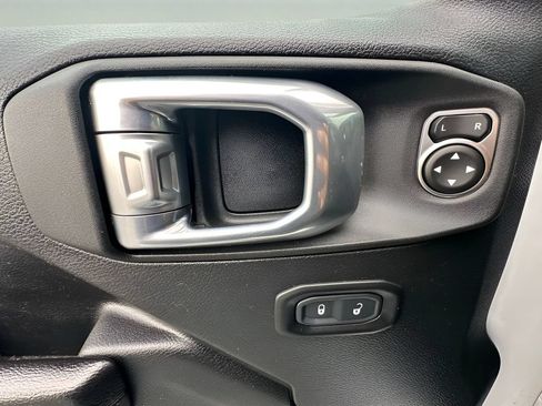 Used 2021 Jeep Wrangler Unlimited Sport AWD/4WD image 23