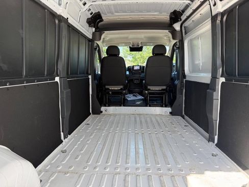 Used 2026 RAM ProMaster 2500 w/ Convenience Group FWD image 5
