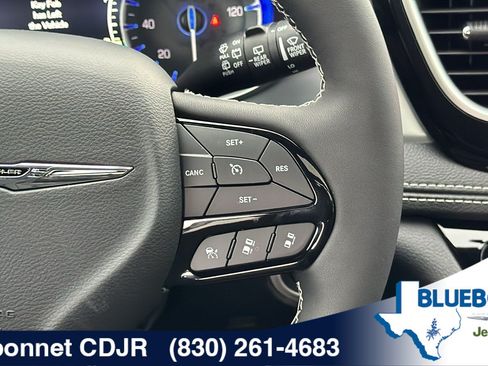 New 2026 Chrysler Pacifica Limited w/ S Appearance Package FWD image 21