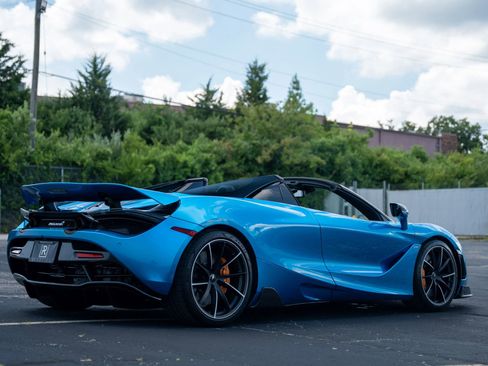 Used 2020 McLaren 720S Spider image 5