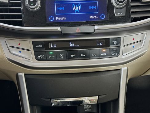 Used 2013 Honda Accord EX-L image 22