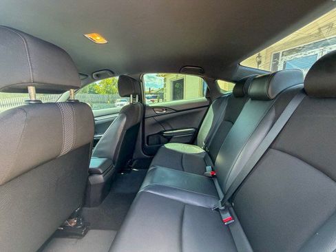 Used 2020 Honda Civic Sport image 6