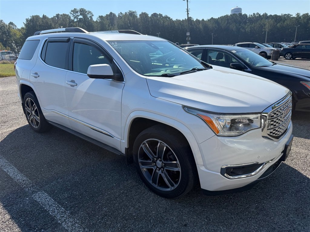 Used 2018 GMC Acadia Denali w/ Technology Package AWD/4WD image 4
