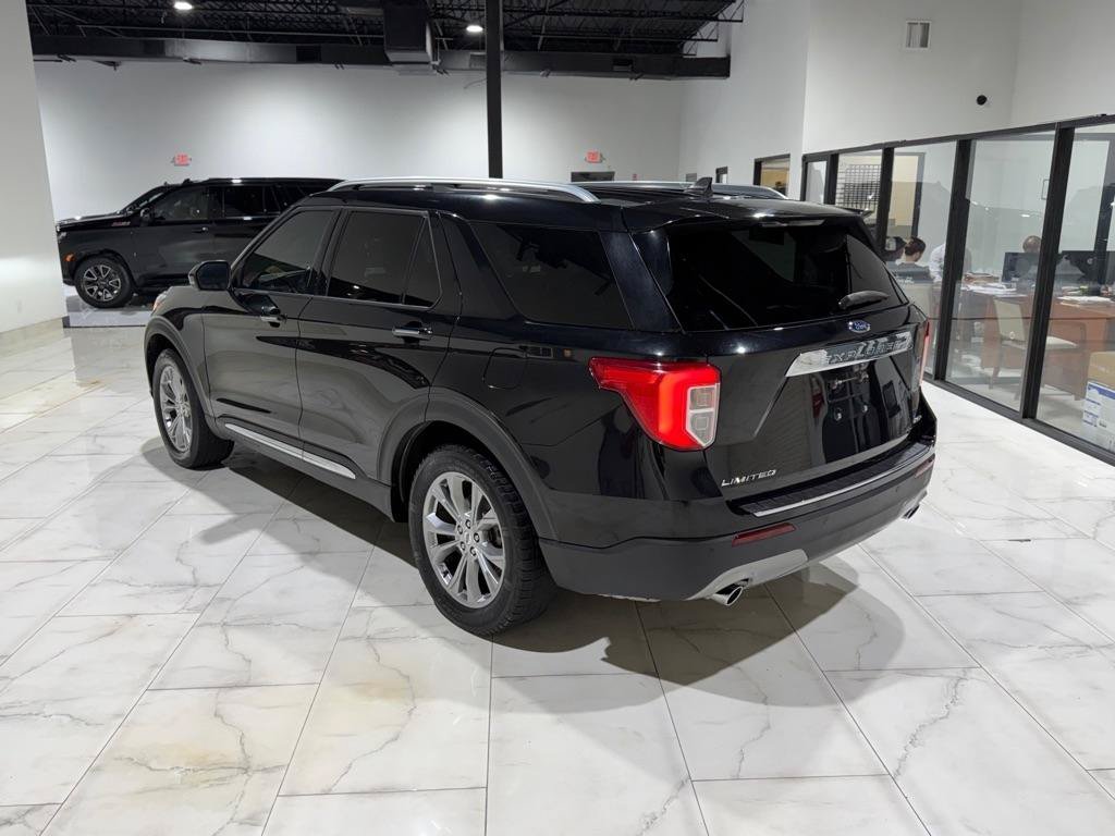 Used 2021 Ford Explorer Limited w/ Equipment Group 301A AWD/4WD image 10