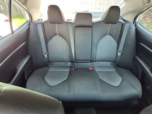 Used 2019 Toyota Camry LE FWD image 25