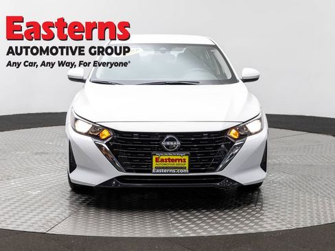 Used 2024 Nissan Sentra S FWD image 2