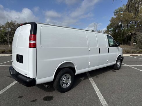 New 2026 Chevrolet Express 2500 Extended image 3