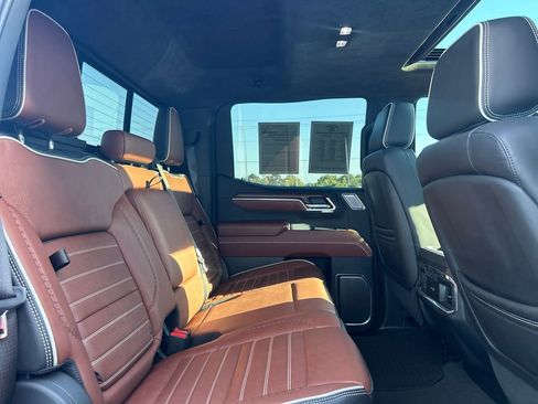 Used 2024 GMC Sierra 1500 Denali Ultimate AWD/4WD image 36
