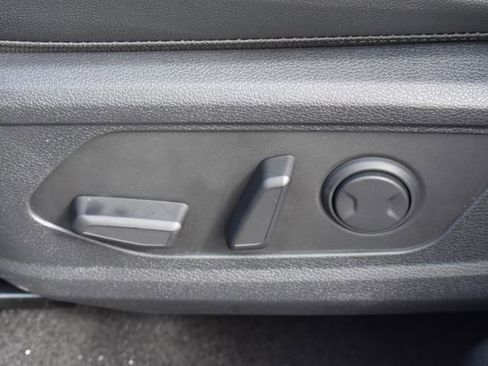 New 2026 Kia Sportage EX FWD image 21