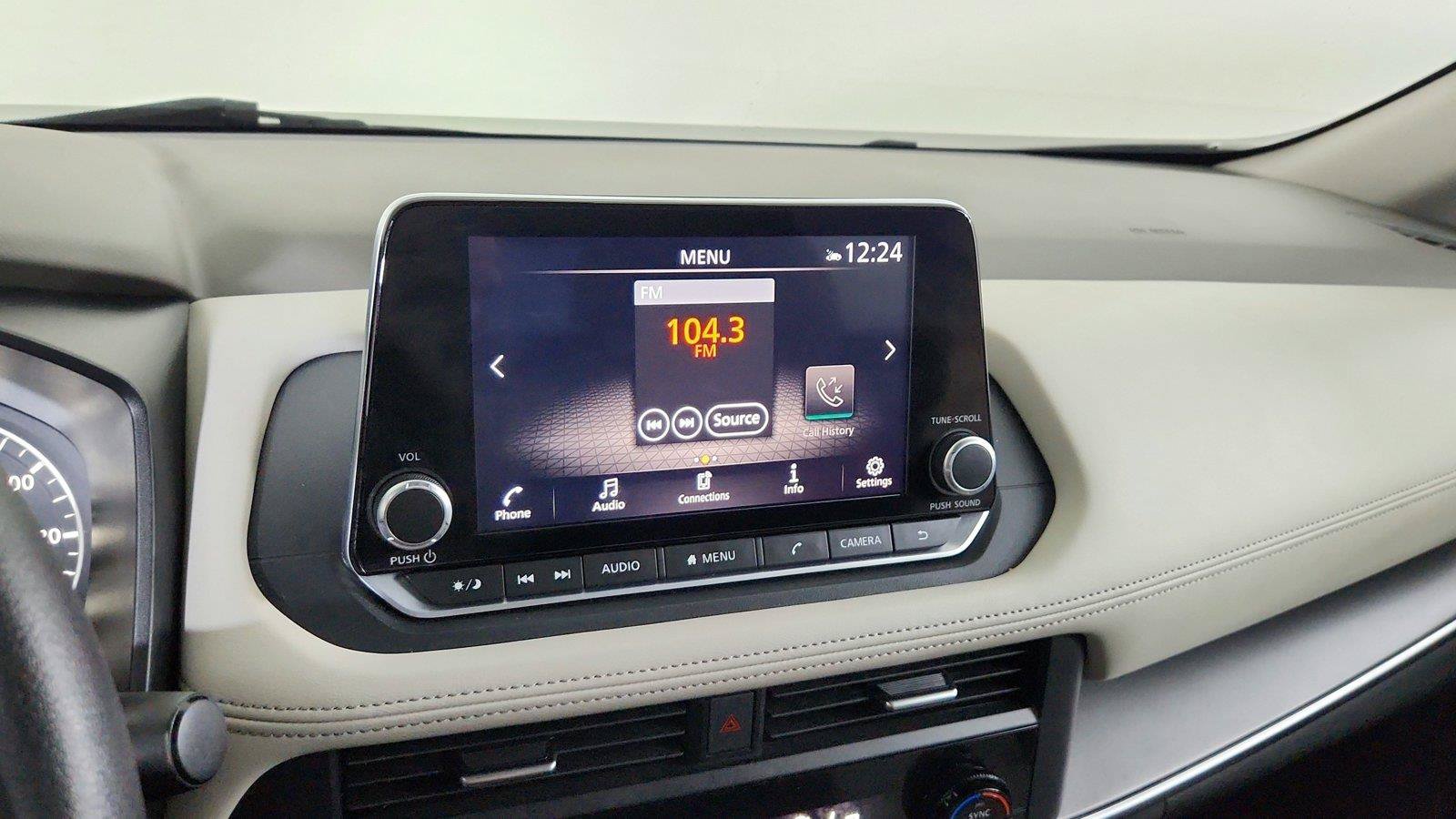 Used 2023 Nissan Rogue SV FWD image 31