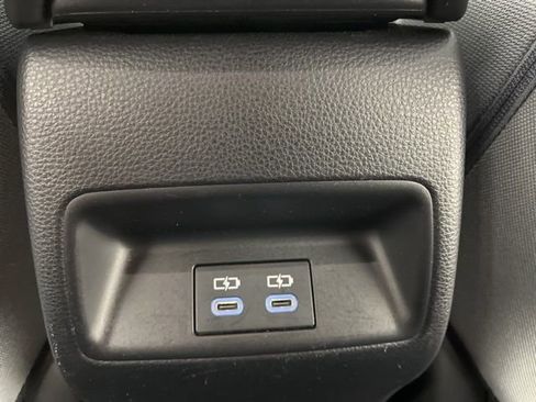 Used 2023 Toyota Corolla SE image 45