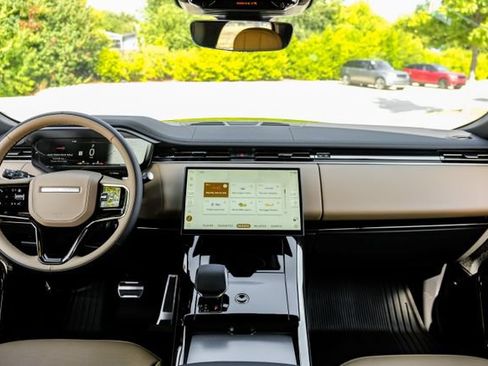 New 2026 Land Rover Range Rover Sport Dynamic SE AWD/4WD image 18
