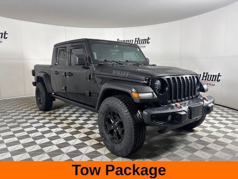 Used 2021 Jeep Gladiator Sport AWD/4WD image 4