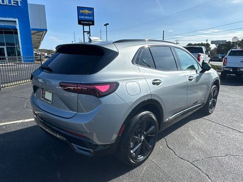 Used 2025 Buick Envision Sport Touring image 6