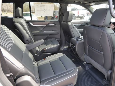 New 2026 GMC Acadia Denali w/ Super Cruise Package AWD/4WD image 25