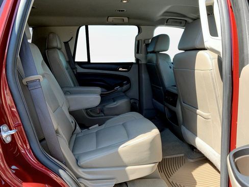 Used 2020 Chevrolet Tahoe Premier AWD/4WD image 34
