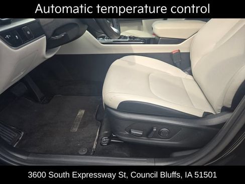 Used 2025 Kia Sportage EX FWD image 15