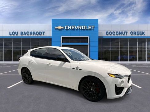 Used 2022 Maserati Levante GT AWD/4WD image 2