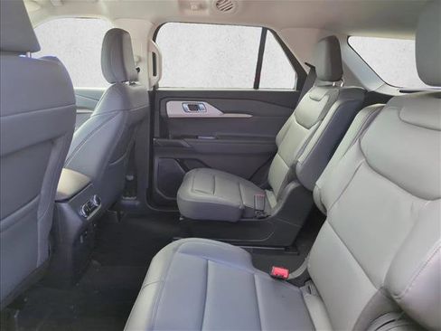 New 2026 Ford Explorer Active w/ Active Comfort Package image 16