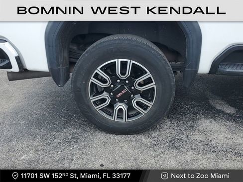 Used 2021 GMC Sierra 2500 AT4 w/ AT4 Premium Plus Package image 8