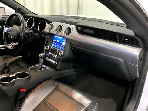 Used 2022 Ford Mustang Premium RWD image 28