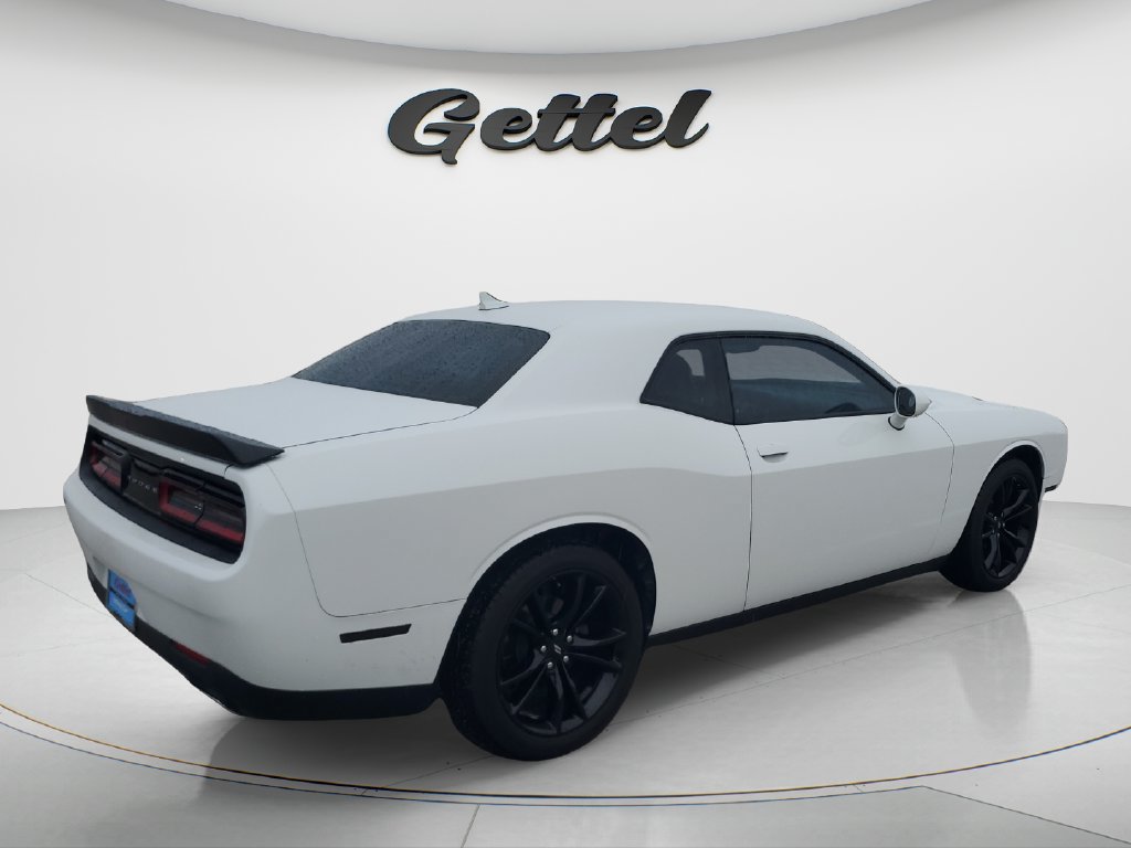 Used 2018 Dodge Challenger SXT Plus RWD image 5