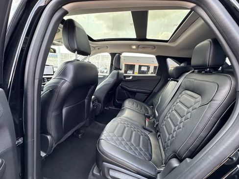 Used 2024 Ford Escape SE w/ PHEV Premium Package FWD image 13