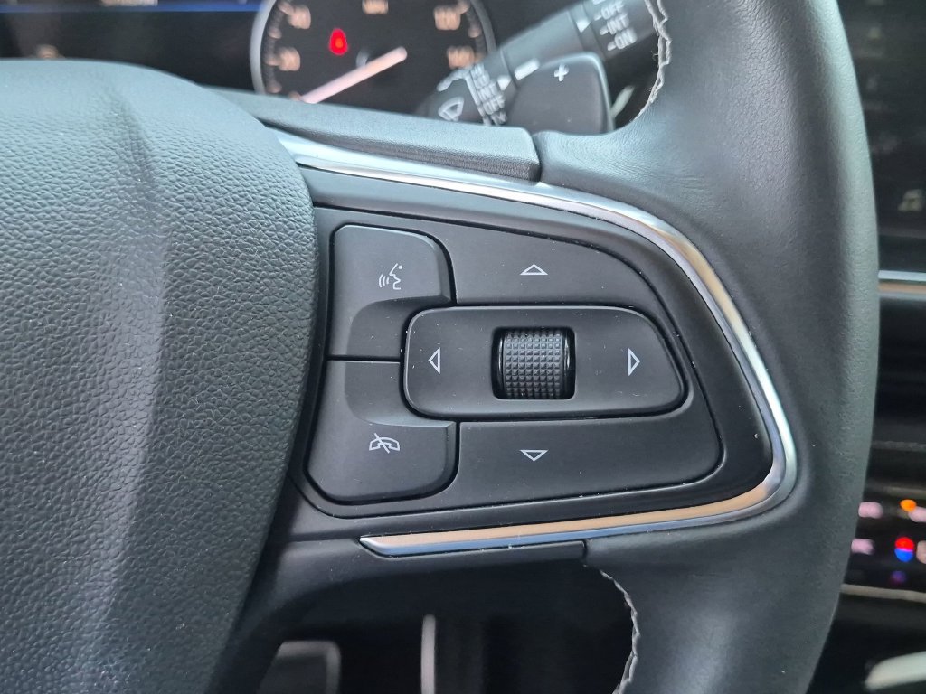 Used 2023 Buick Envision Essence w/ Sport Touring Package AWD/4WD image 21
