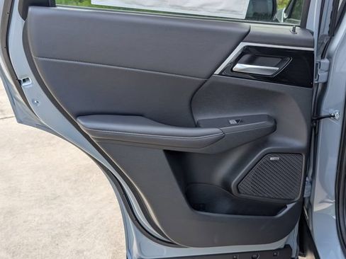 New 2026 Mitsubishi Outlander SE FWD image 23