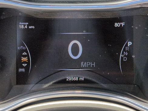 Used 2021 Jeep Grand Cherokee Limited AWD/4WD image 30
