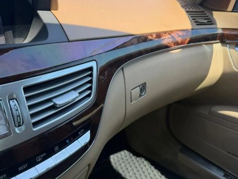 Used 2011 Mercedes-Benz S 550 4MATIC w/ Sport Pkg image 12