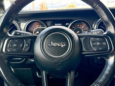 Used 2021 Jeep Wrangler Unlimited Sport image 38