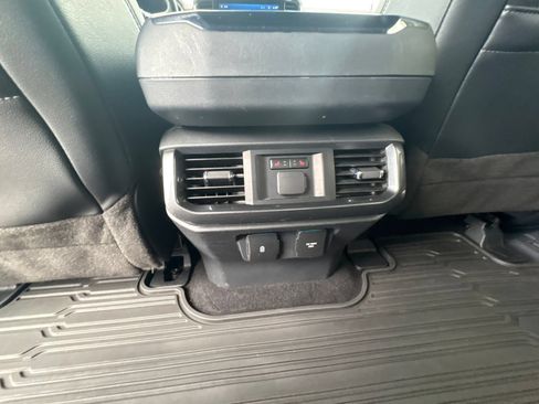 Used 2023 Ford F150 Lariat w/ Equipment Group 502A High AWD/4WD image 37