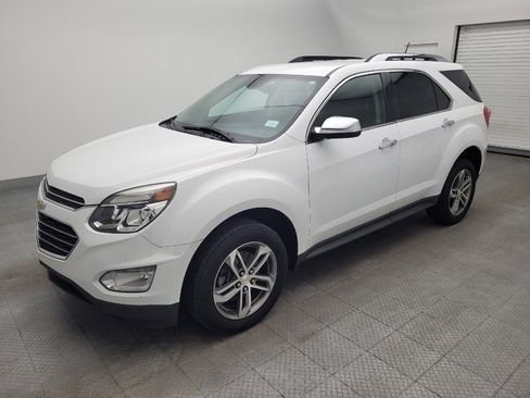 Used 2017 Chevrolet Equinox Premier w/ Enhanced Convenience Package image 2