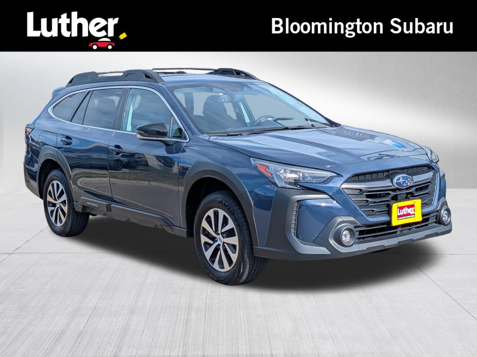 Used 2024 Subaru Outback Premium AWD/4WD image 1