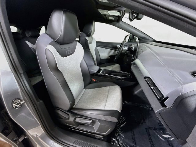 Certified 2024 Volkswagen ID.4 2WD image 34