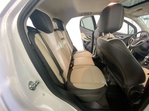 Used 2021 Buick Encore Preferred w/ Safety Package II image 31