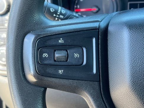 Used 2019 Chevrolet Silverado 1500 Custom w/ Custom Value Package AWD/4WD image 26